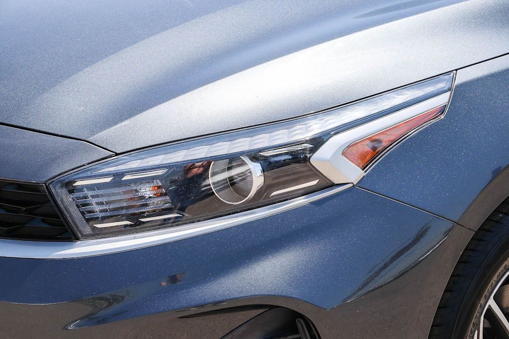 Thumbnail: 2023 Kia Forte - 20