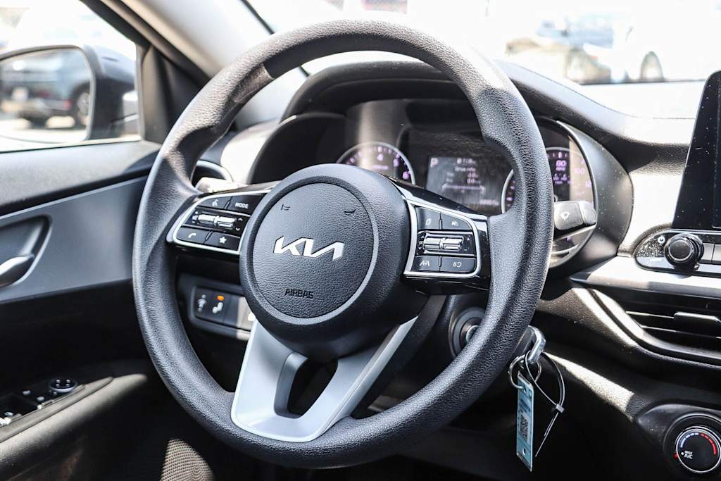 Thumbnail: 2023 Kia Forte - 12