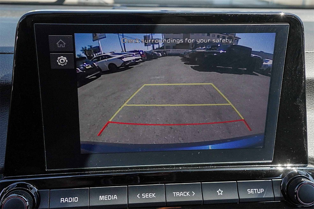 Thumbnail: 2023 Kia Forte - 23