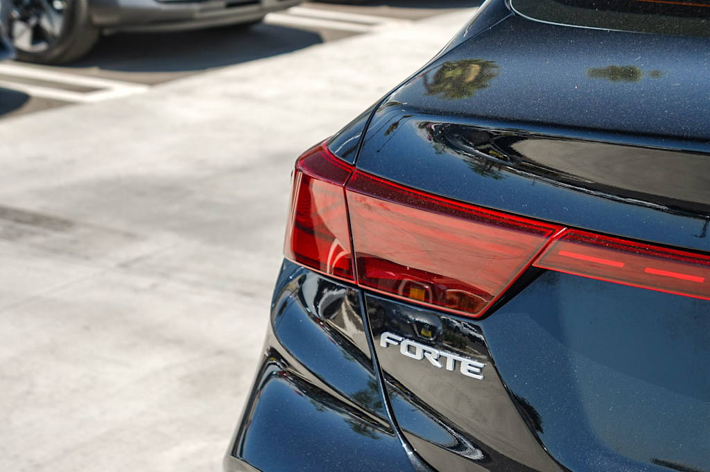 Thumbnail: 2023 Kia Forte - 20