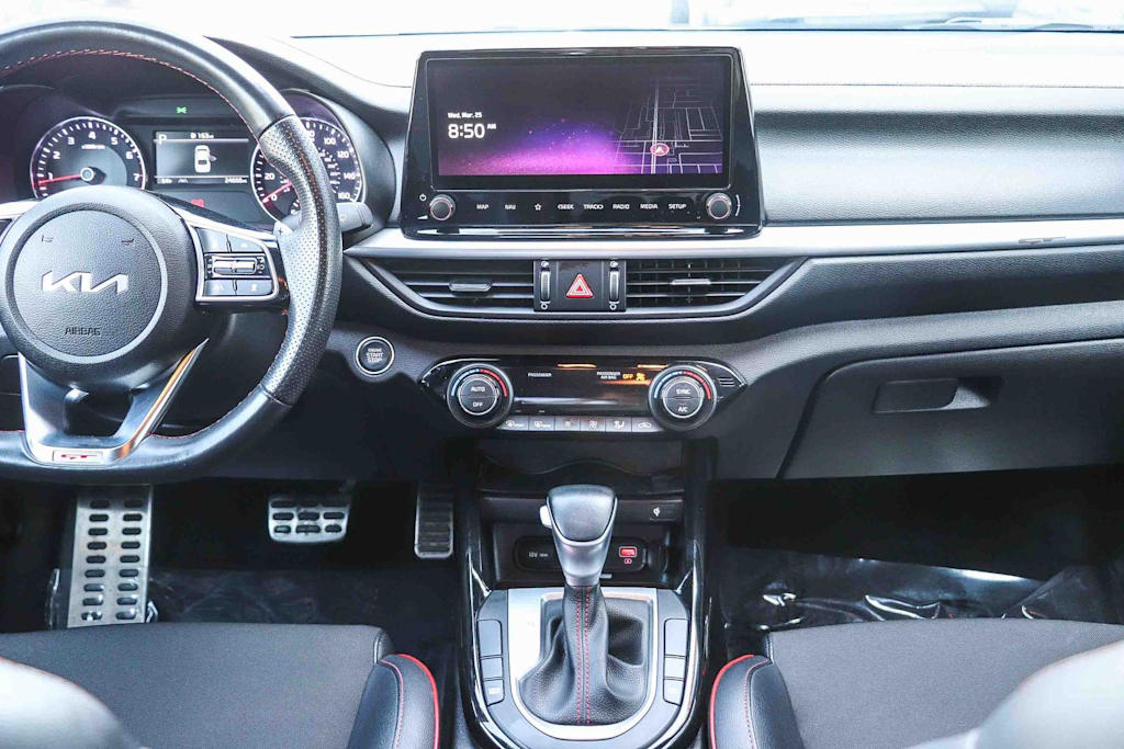 Thumbnail: 2023 Kia Forte - 8