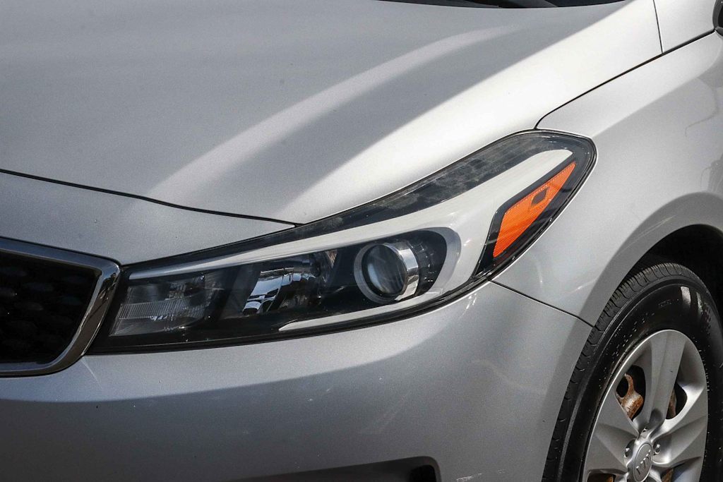 Thumbnail: 2017 Kia Forte - 20