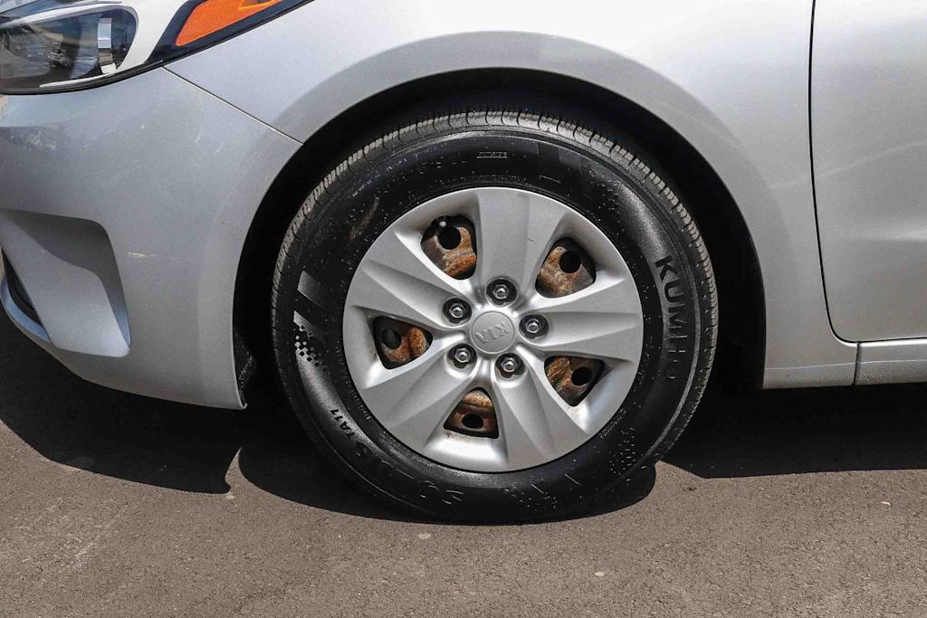 Thumbnail: 2017 Kia Forte - 6