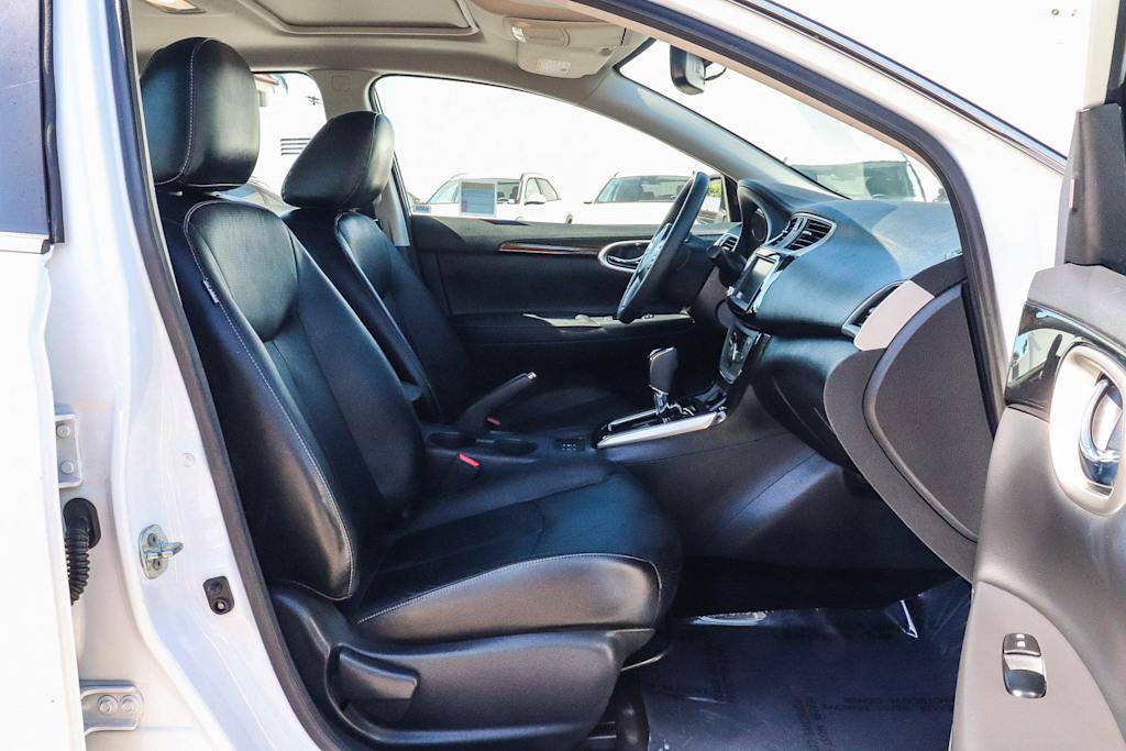 Thumbnail: 2019 Nissan Sentra - 9