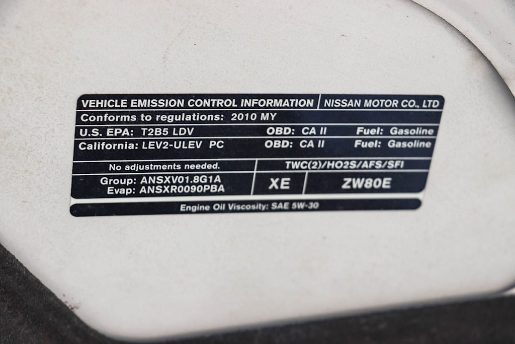 Thumbnail: 2010 Nissan Versa - 17