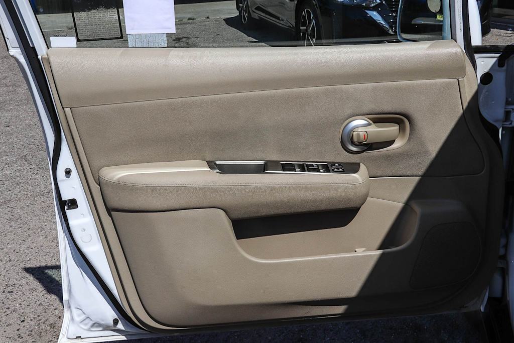 Thumbnail: 2010 Nissan Versa - 23