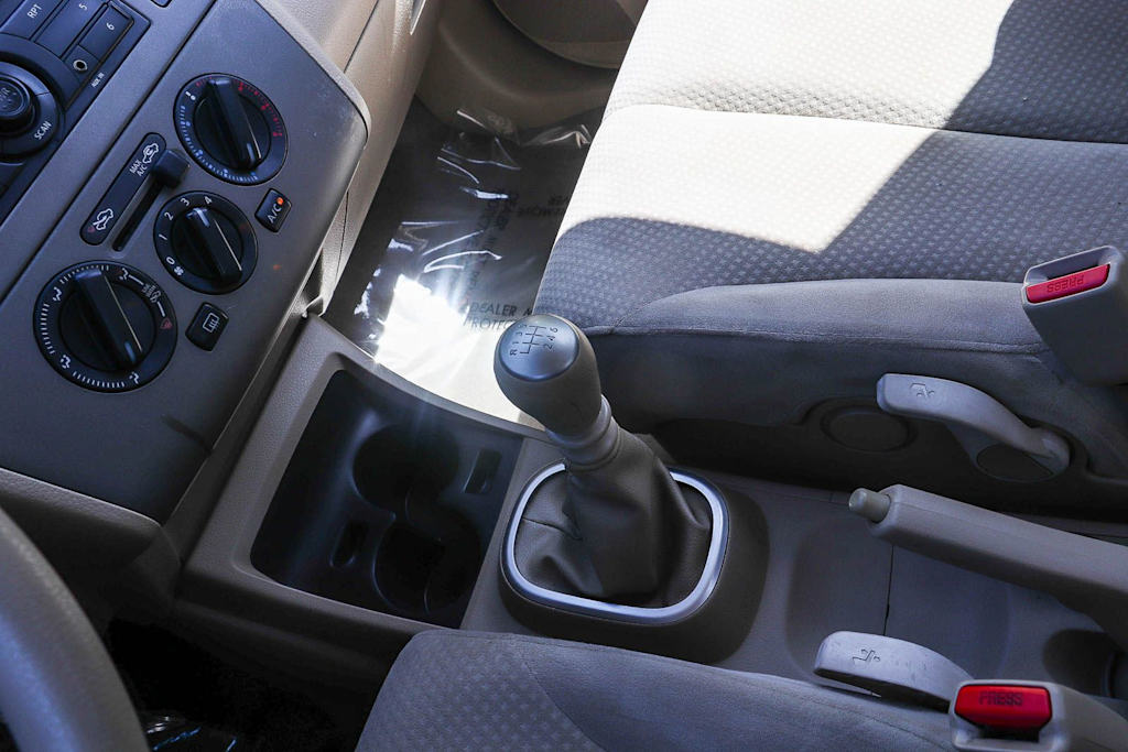 Thumbnail: 2010 Nissan Versa - 24