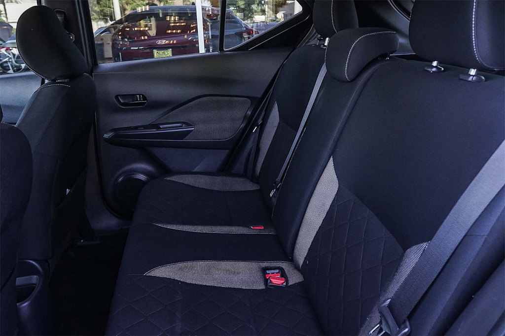 Thumbnail: 2018 Nissan Kicks - 11