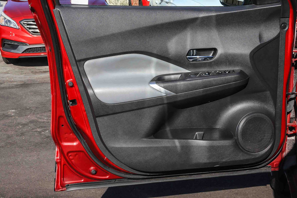 Thumbnail: 2021 Nissan Kicks - 28