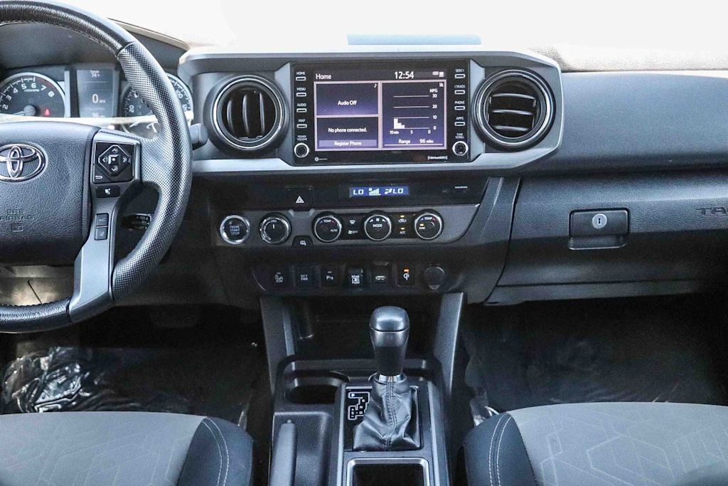 Thumbnail: 2022 Toyota Tacoma - 8
