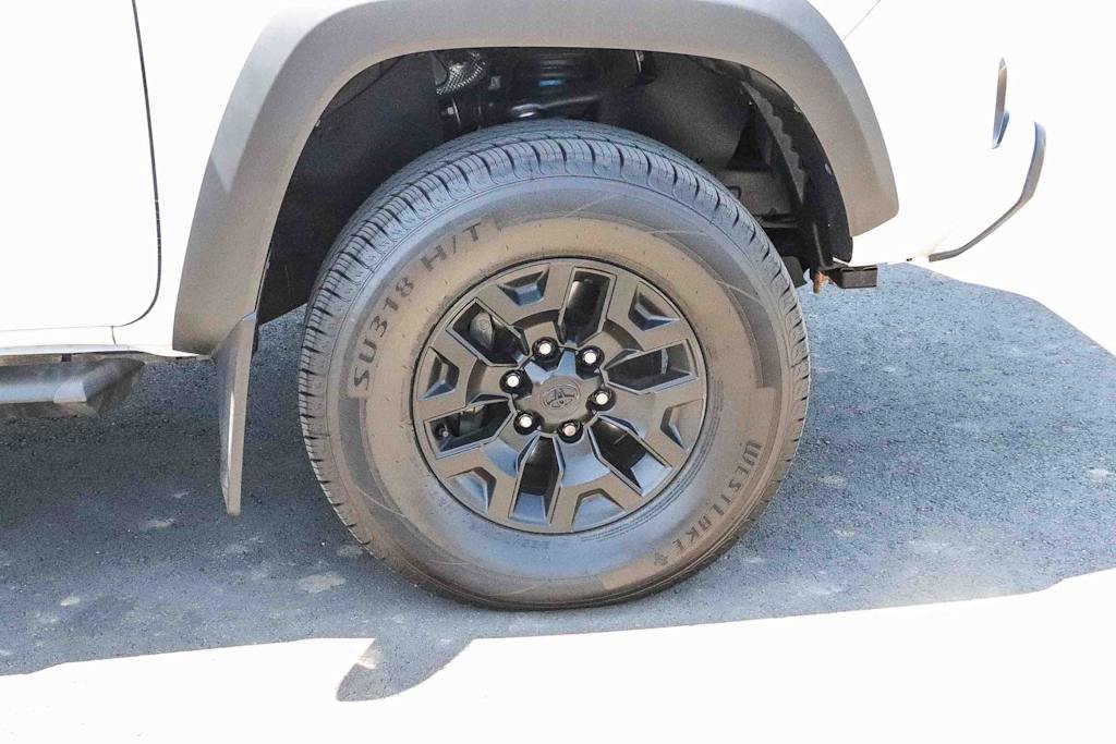 Thumbnail: 2022 Toyota Tacoma - 6