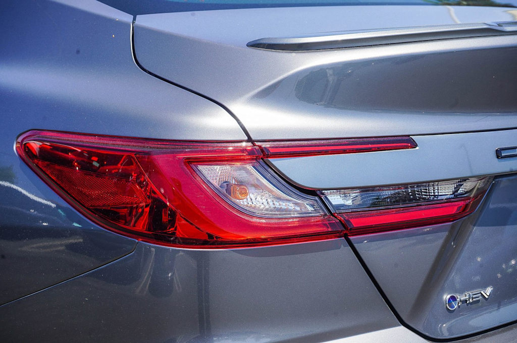 Thumbnail: 2025 Toyota Camry - 20