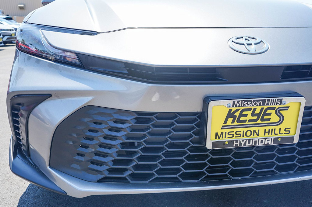 Thumbnail: 2025 Toyota Camry - 23