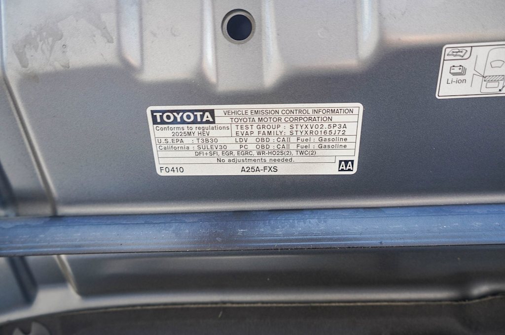 Thumbnail: 2025 Toyota Camry - 17