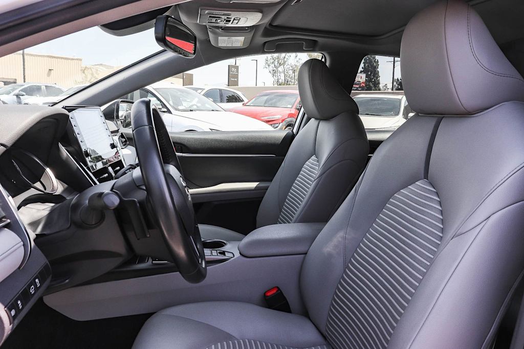 Thumbnail: 2023 Toyota Camry - 9