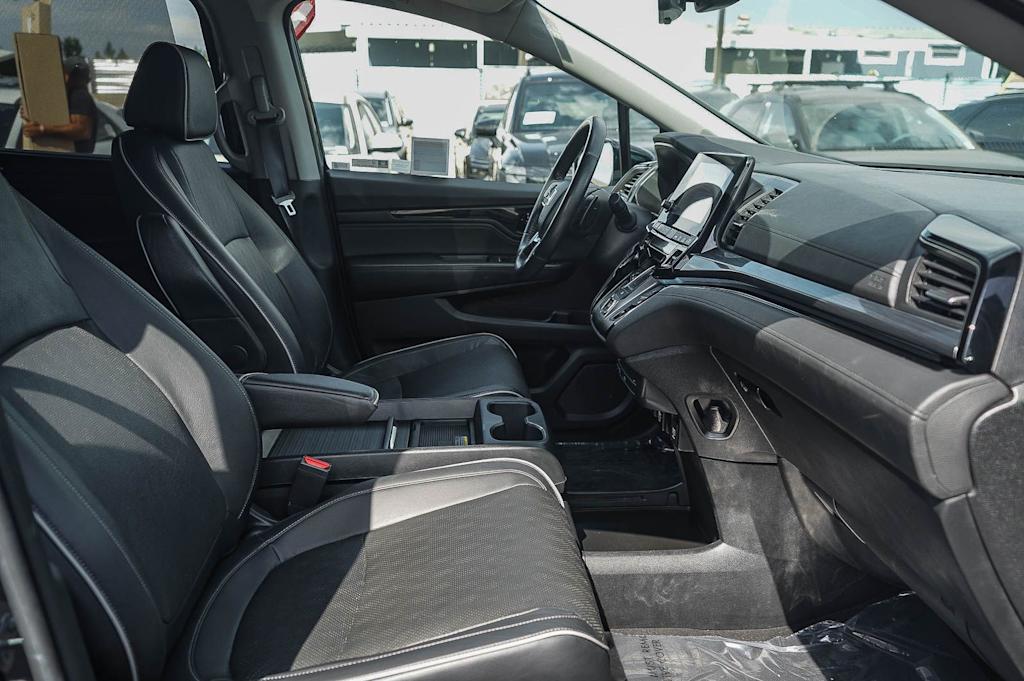 Thumbnail: 2023 Honda Odyssey - 9