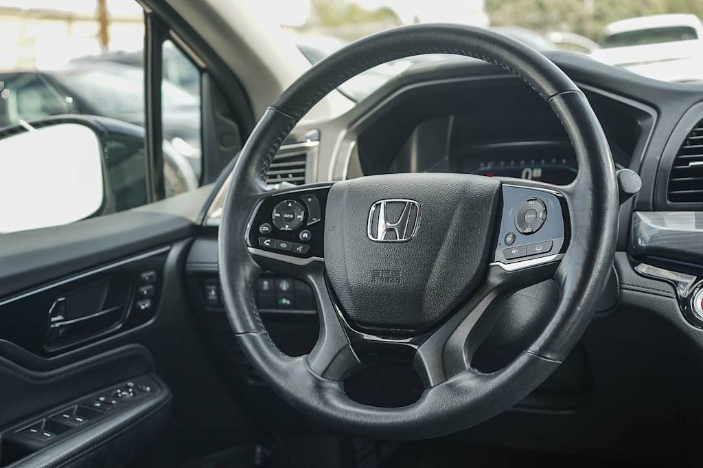 Thumbnail: 2023 Honda Odyssey - 10
