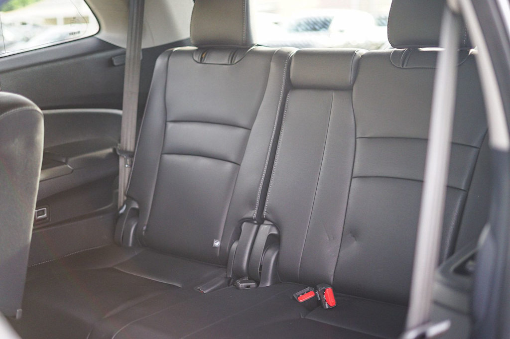 Thumbnail: 2017 Honda Pilot - 26