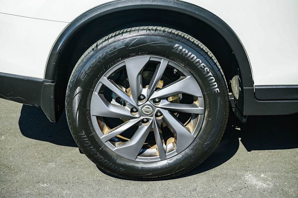 Thumbnail: 2016 Nissan Rogue - 22