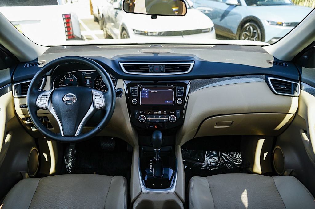 Thumbnail: 2016 Nissan Rogue - 2