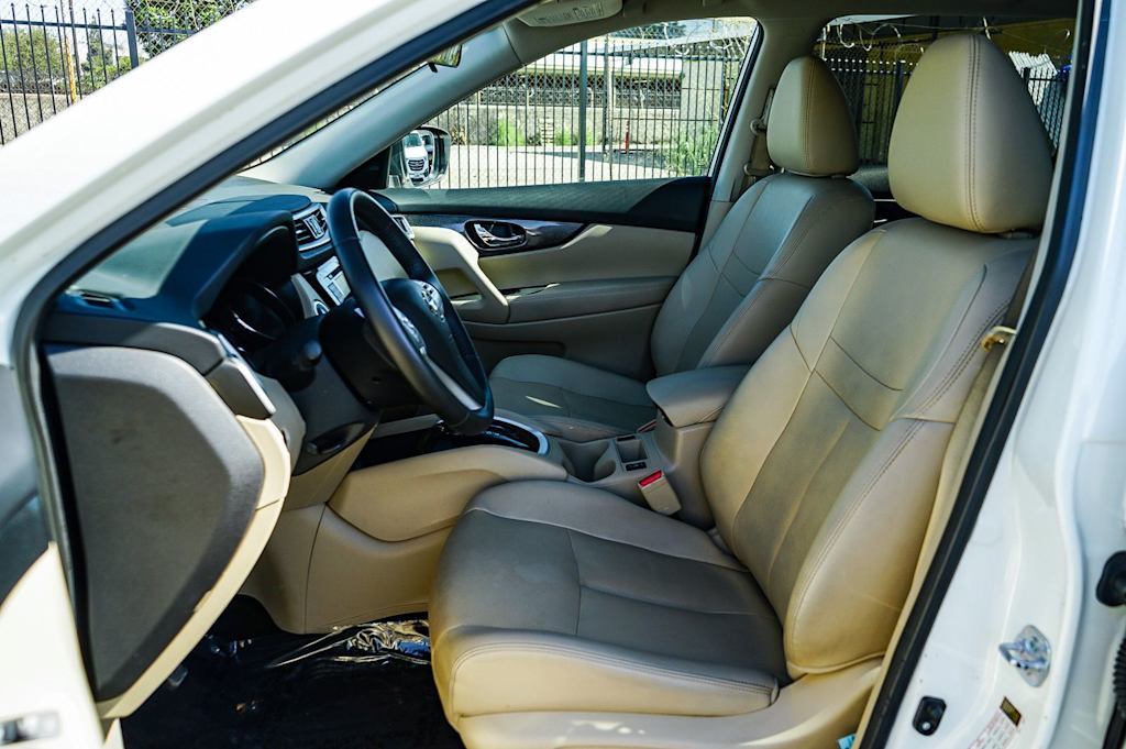 Thumbnail: 2016 Nissan Rogue - 11