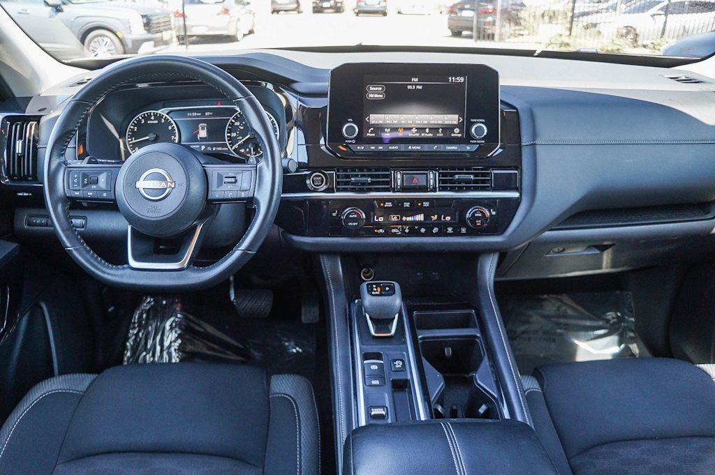 Thumbnail: 2024 Nissan Pathfinder - 2