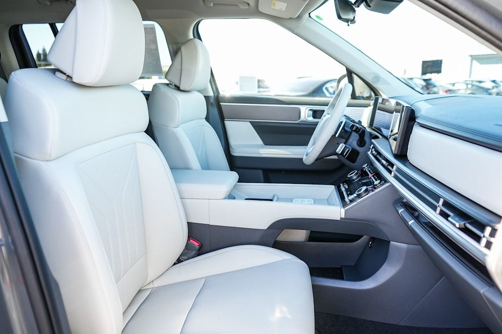 Thumbnail: 2026 Hyundai Santa Fe - 9