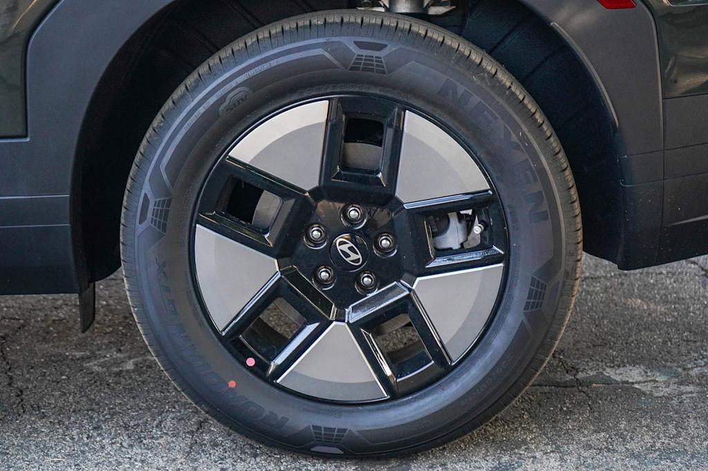 Thumbnail: 2026 Hyundai Santa Fe - 6