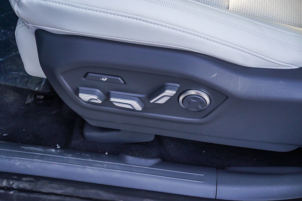 Thumbnail: 2026 Hyundai Santa Fe - 25