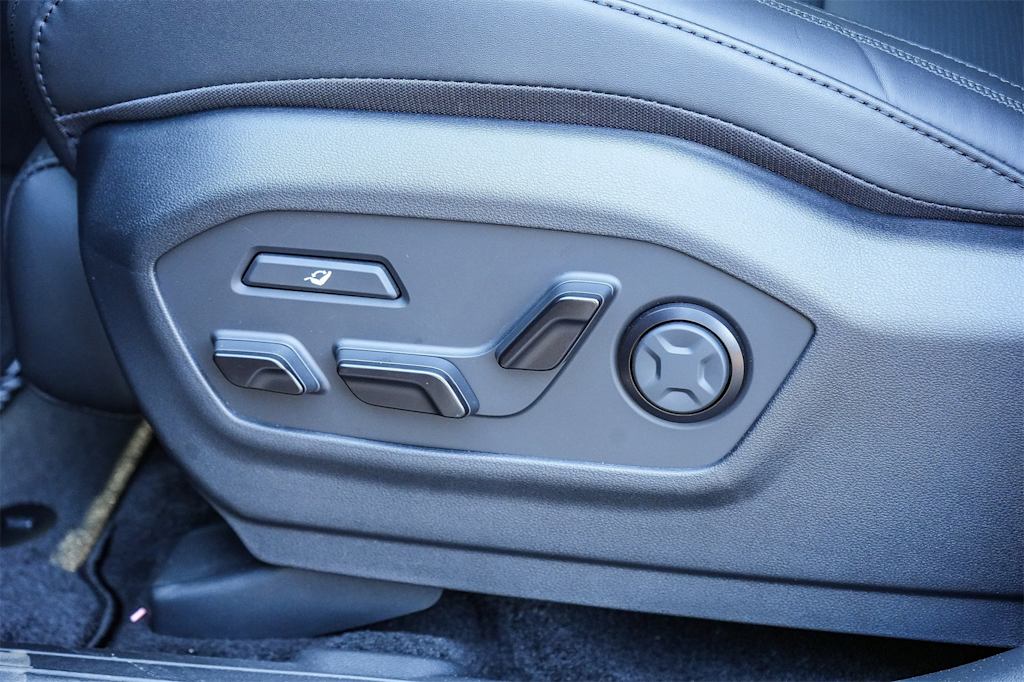 Thumbnail: 2025 Hyundai Santa Fe - 29