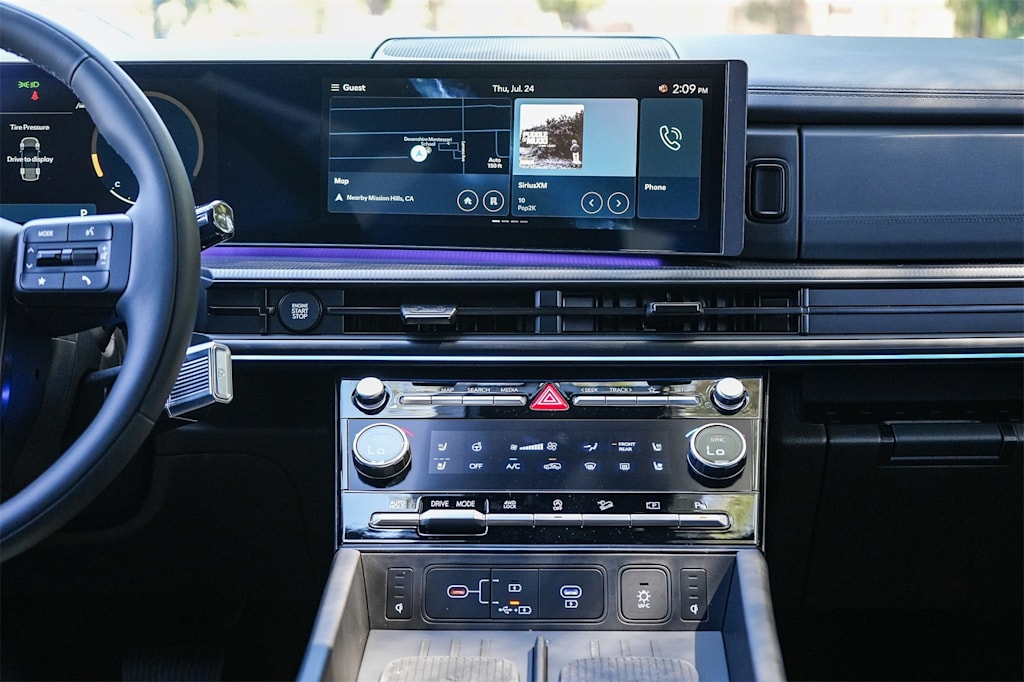 Thumbnail: 2025 Hyundai Santa Fe - 12