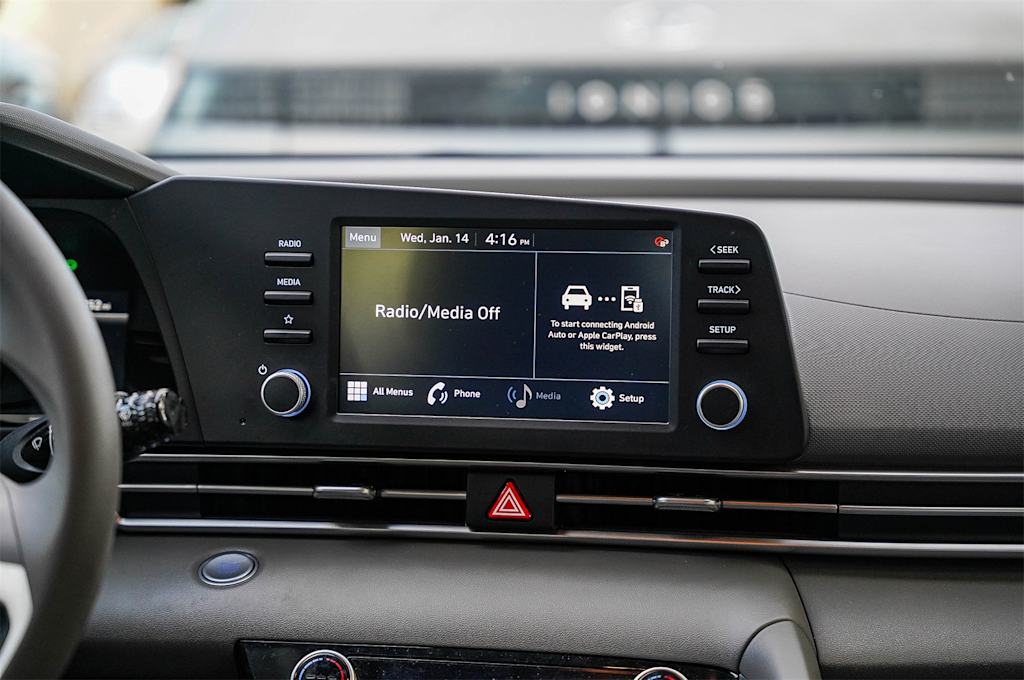 Thumbnail: 2023 Hyundai Elantra - 20