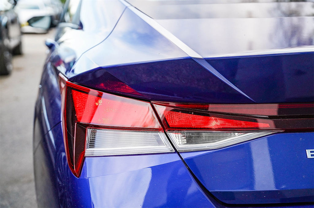 Thumbnail: 2023 Hyundai Elantra - 19