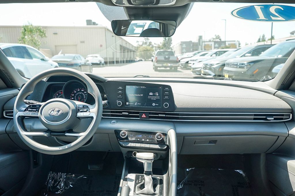 Thumbnail: 2021 Hyundai Elantra - 2