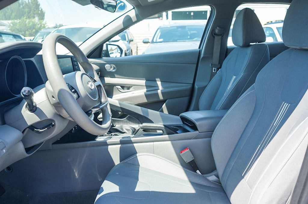 Thumbnail: 2021 Hyundai Elantra - 10