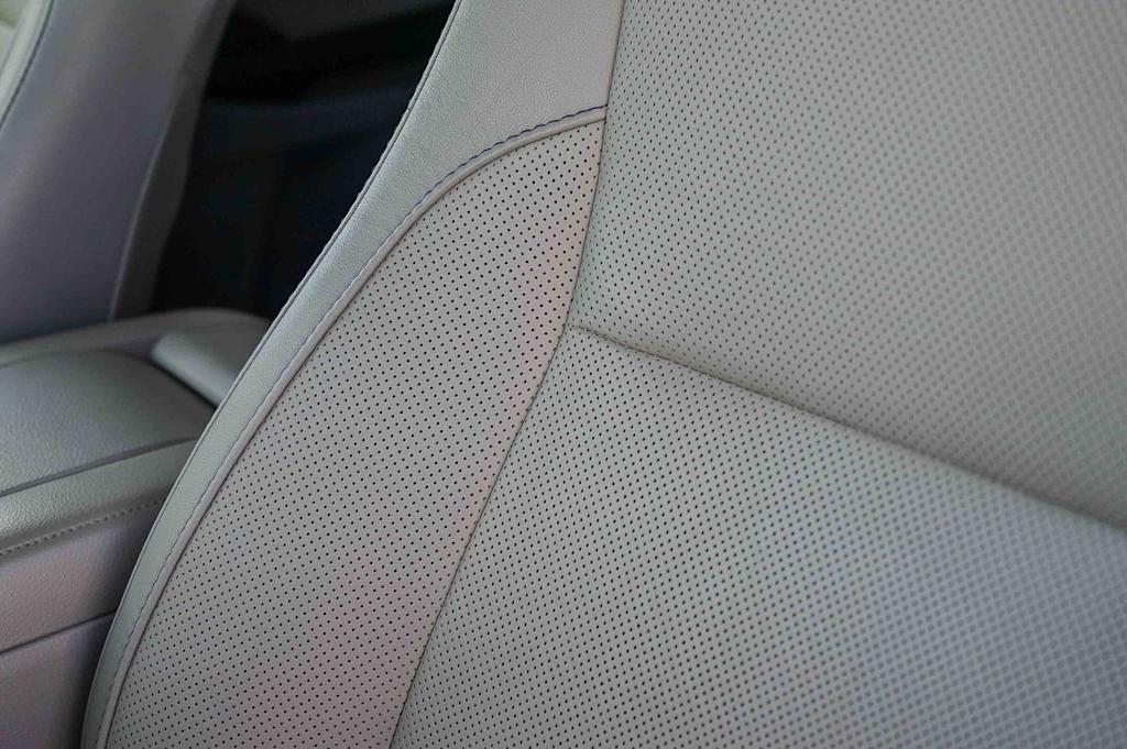 Thumbnail: 2017 Toyota Highlander - 30