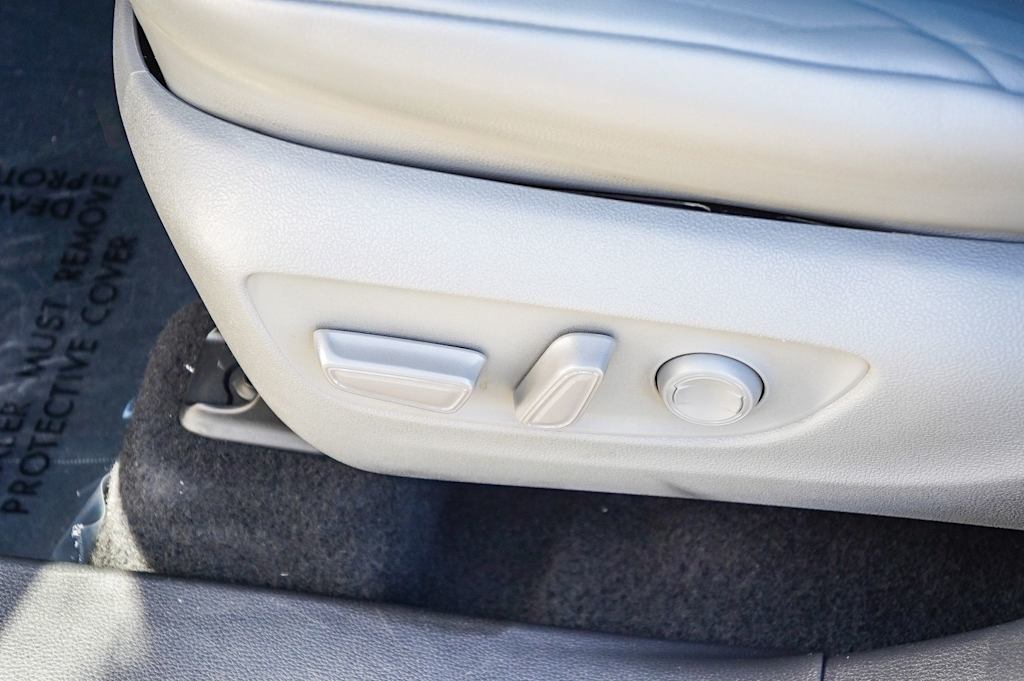 Thumbnail: 2021 Toyota Highlander - 28