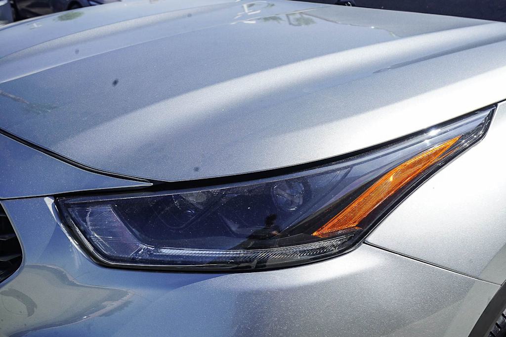Thumbnail: 2021 Toyota Highlander - 23