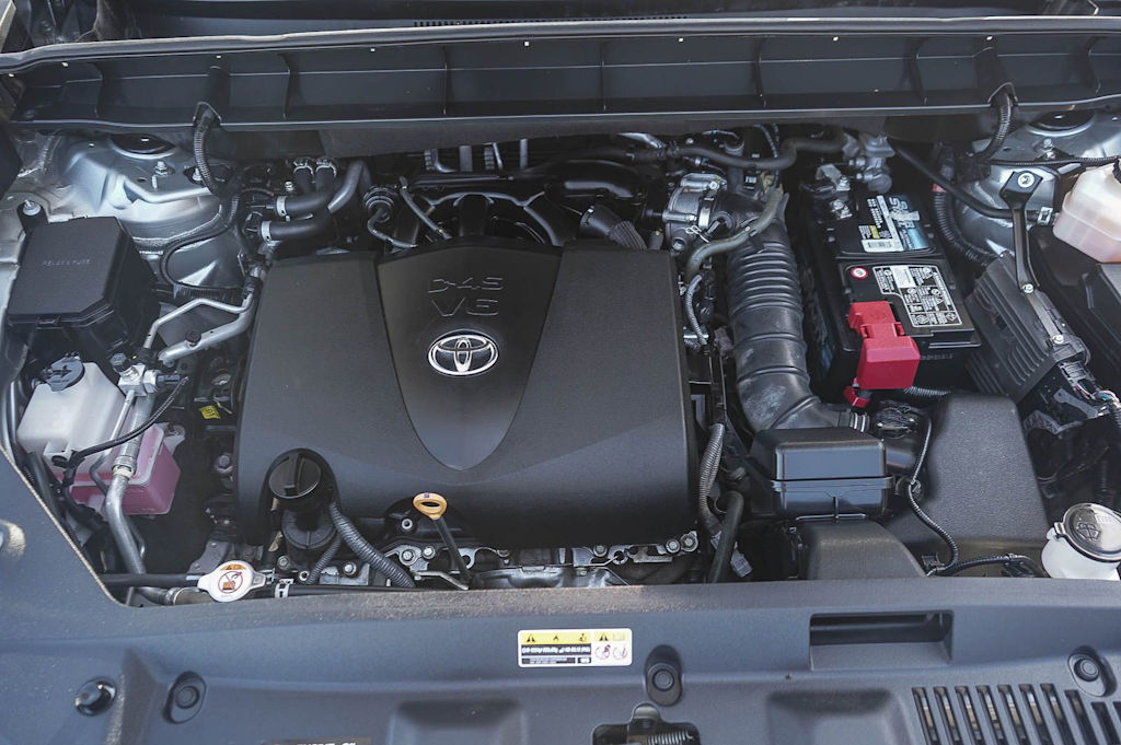 Thumbnail: 2021 Toyota Highlander - 8