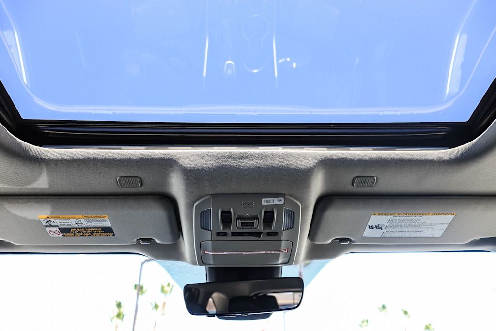Thumbnail: 2023 Toyota Highlander - 20
