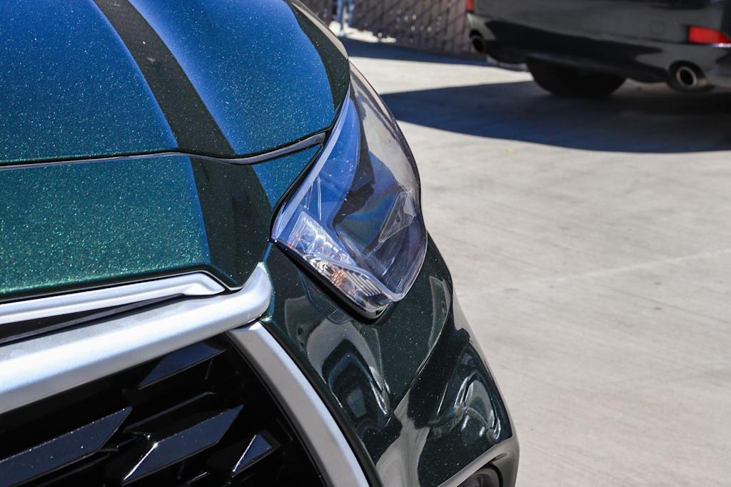 Thumbnail: 2023 Toyota Highlander - 12