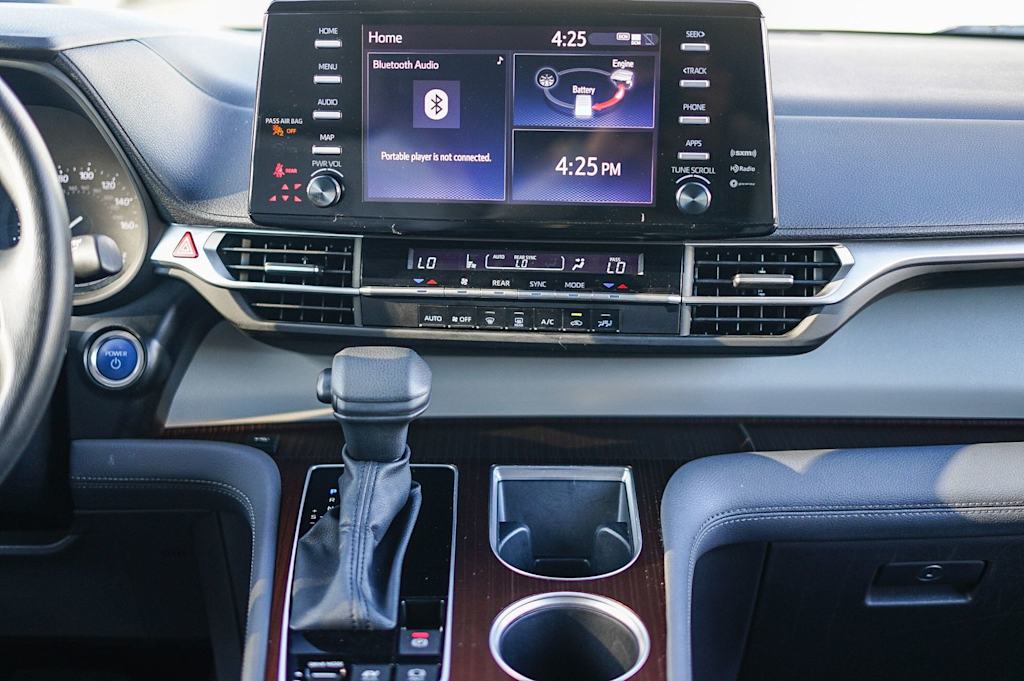 Thumbnail: 2024 Toyota Sienna - 14