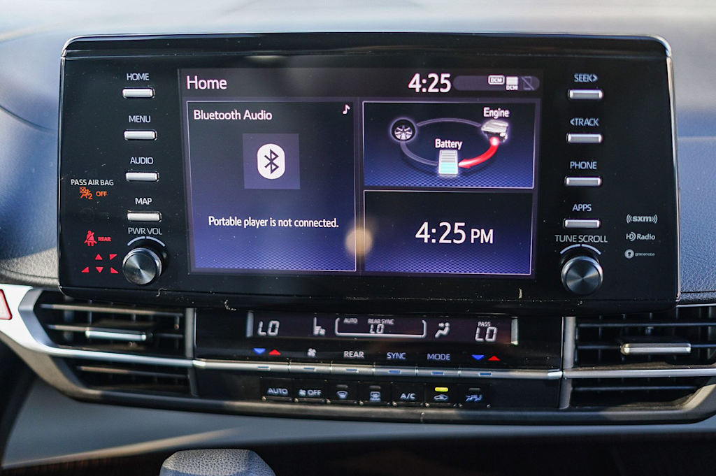 Thumbnail: 2024 Toyota Sienna - 22