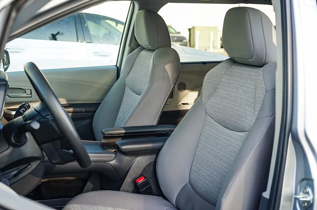 Thumbnail: 2024 Toyota Sienna - 11