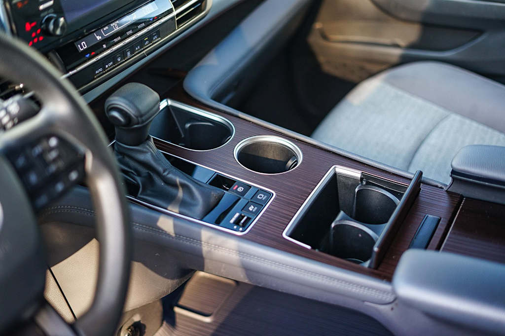 Thumbnail: 2024 Toyota Sienna - 15