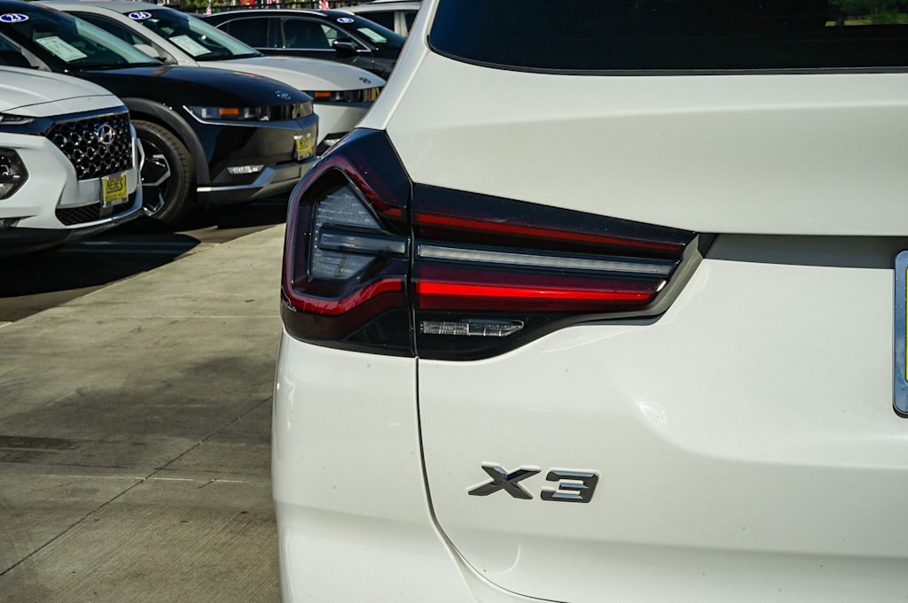 Thumbnail: 2023 BMW X3 - 20