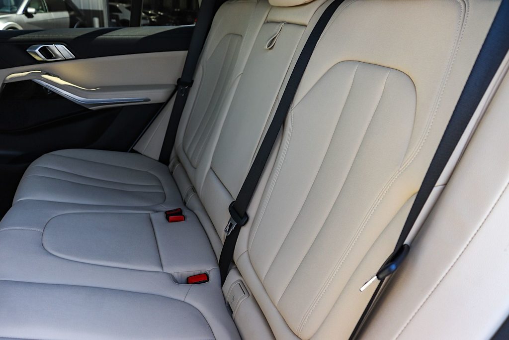 Thumbnail: 2021 BMW X5 - 11