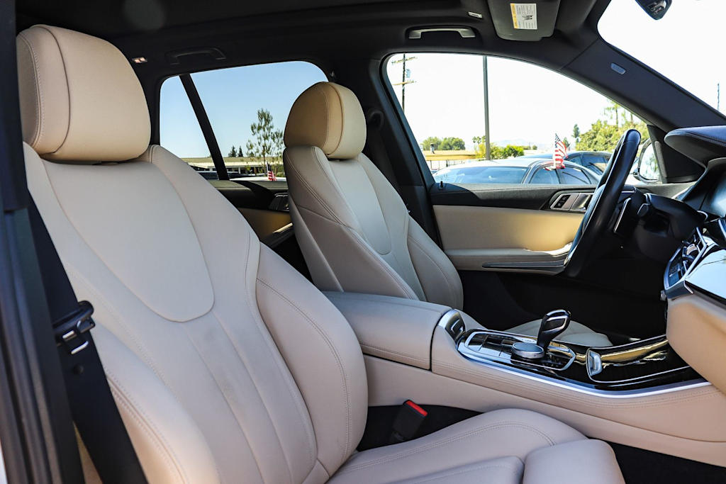 Thumbnail: 2021 BMW X5 - 9