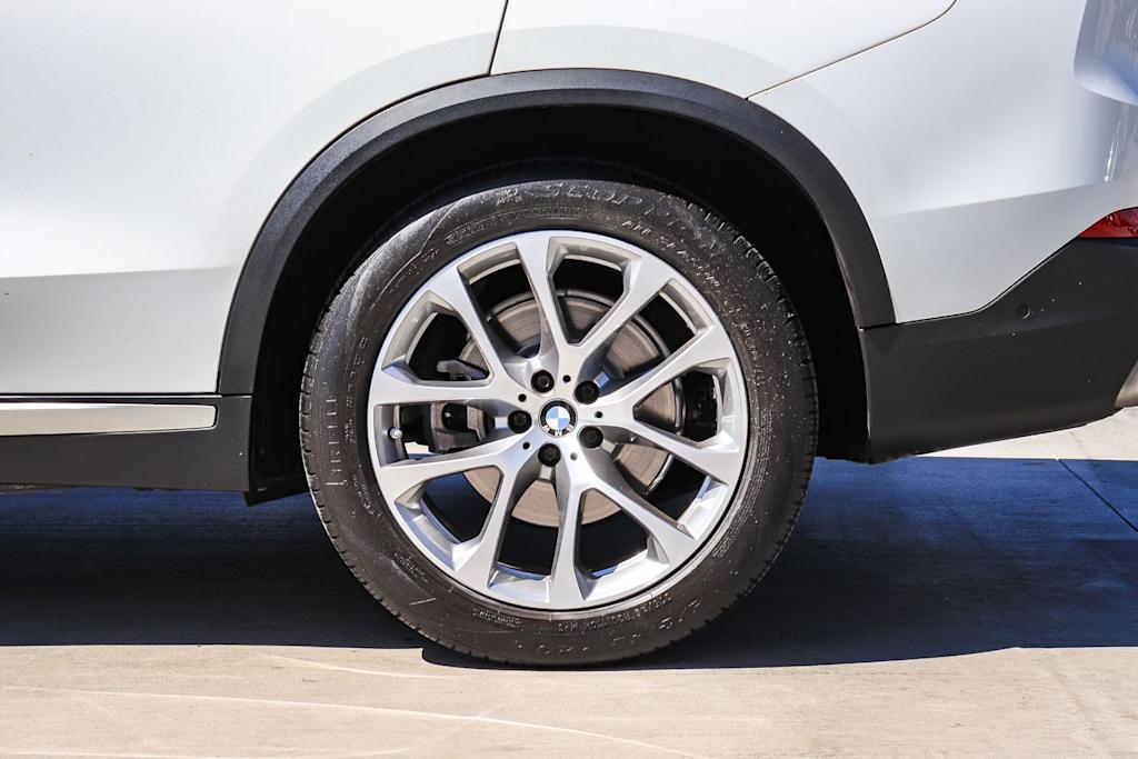 Thumbnail: 2021 BMW X5 - 20