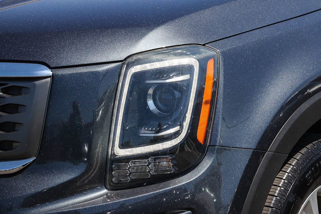 Thumbnail: 2020 Kia Telluride - 19